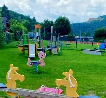 Avec Piscine Et Emplacement Voiture Yvoir