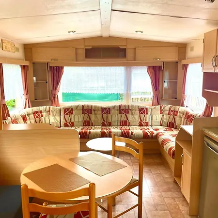 مكان تخييم Avec Piscine Et Emplacement Voiture Yvoir