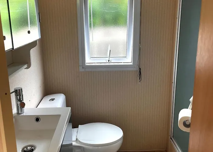 Avec Piscine Et Emplacement Voiture キャンプ場 Yvoir