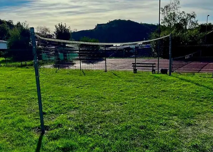 キャンプ場 Avec Piscine Et Emplacement Voiture *