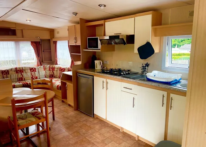 キャンプ場 Avec Piscine Et Emplacement Voiture Yvoir